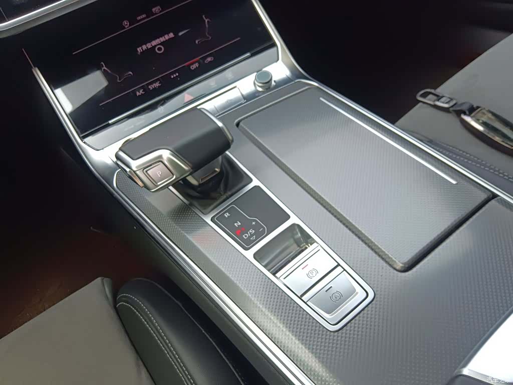 Audi A6L, 2024 10