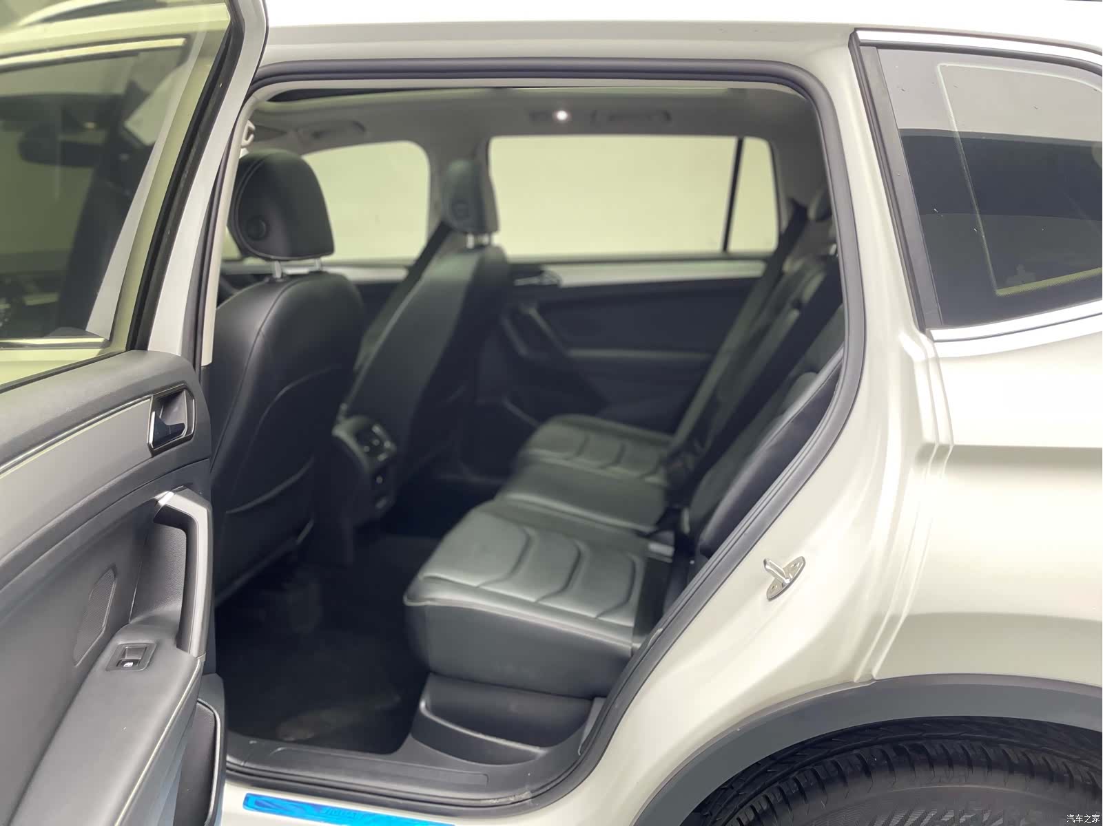 Volkswagen Tiguan L, 2019 11