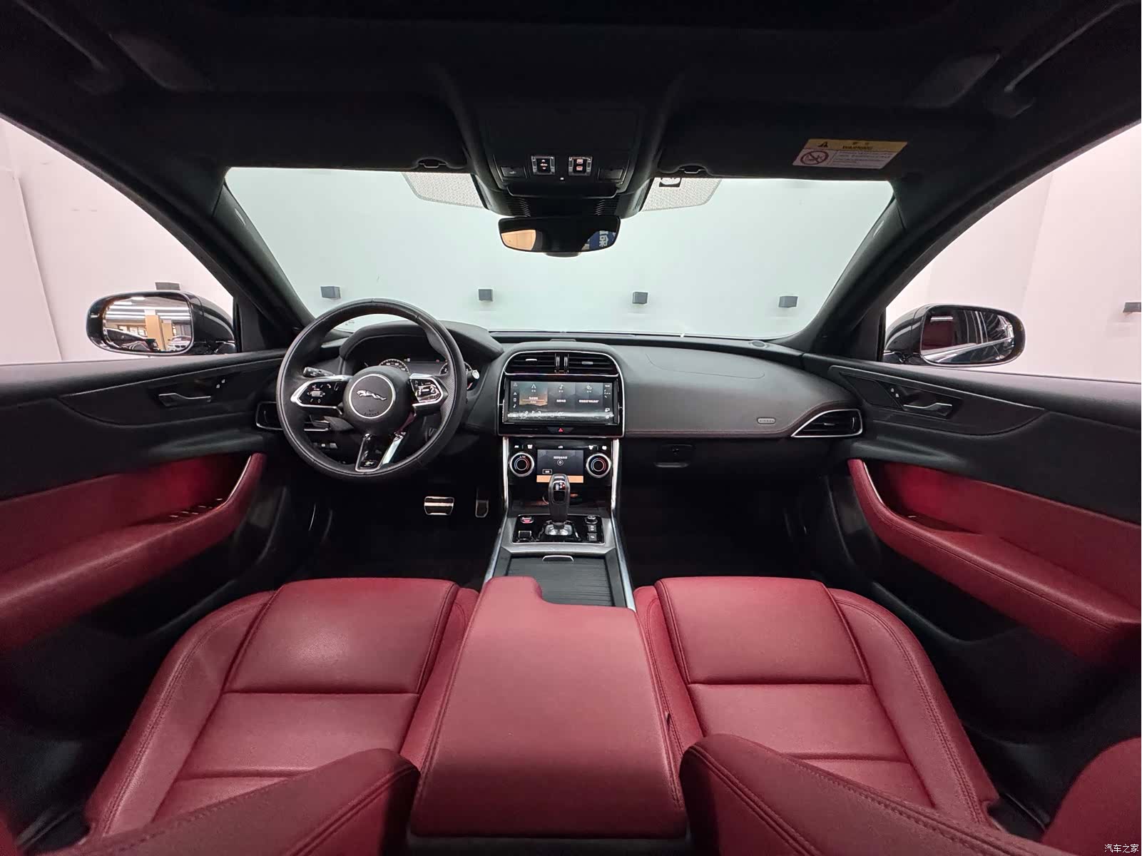 Land Rover XEL, 2023 6