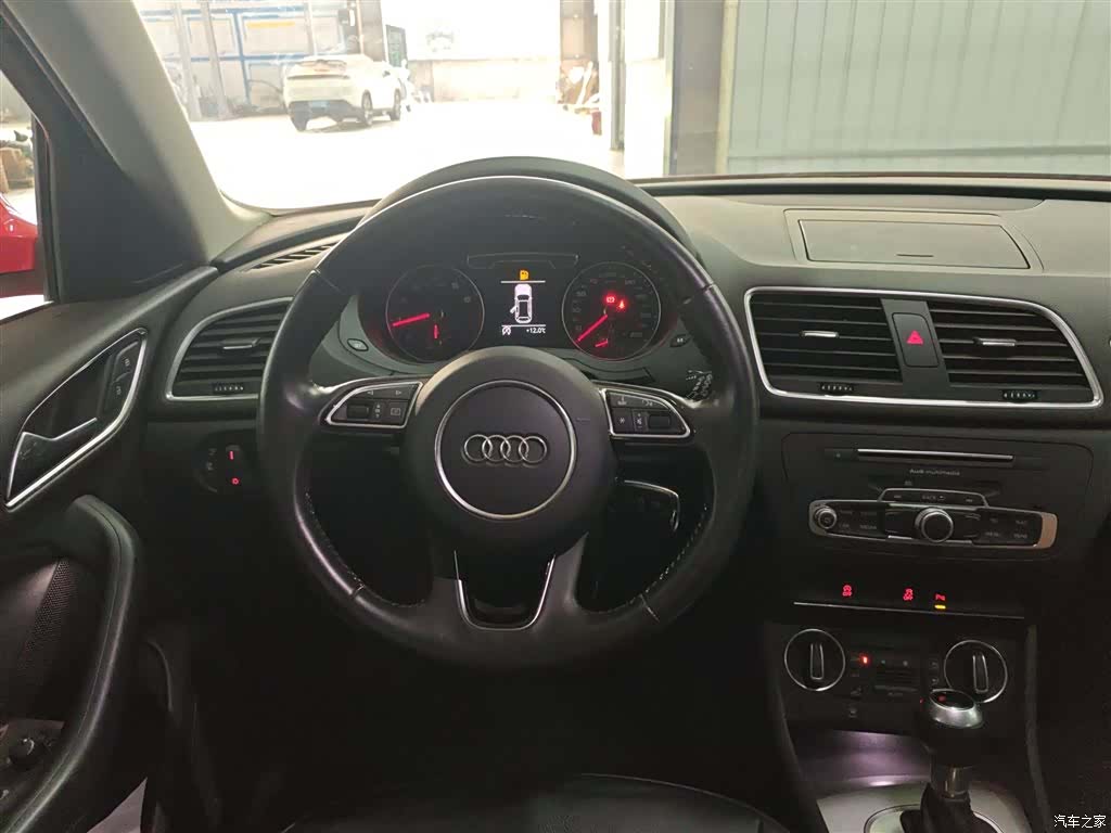 Audi Q3, 2019 11