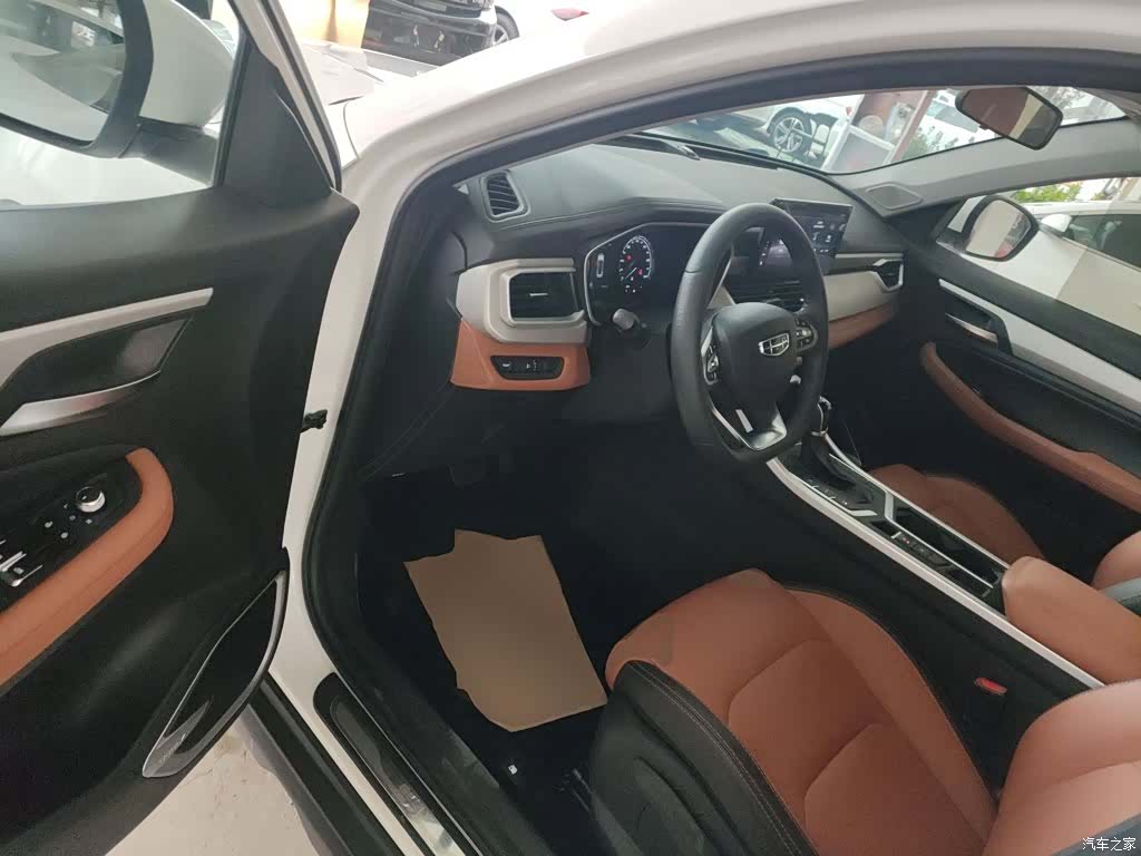 Geely X6, 2021 12