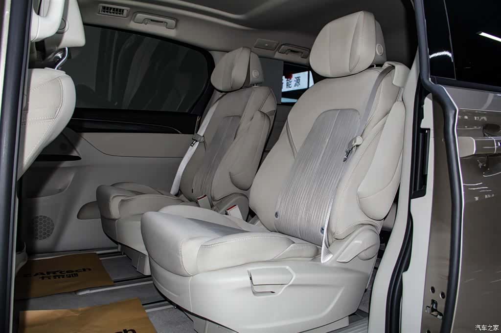 Buick GL8, 2023 17