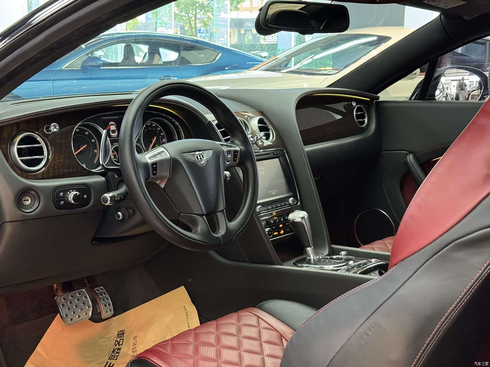Bentley Continental GT, 2018 7