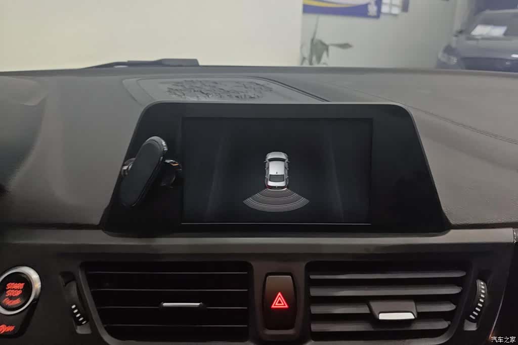 BMW 1 Series, 2018 13