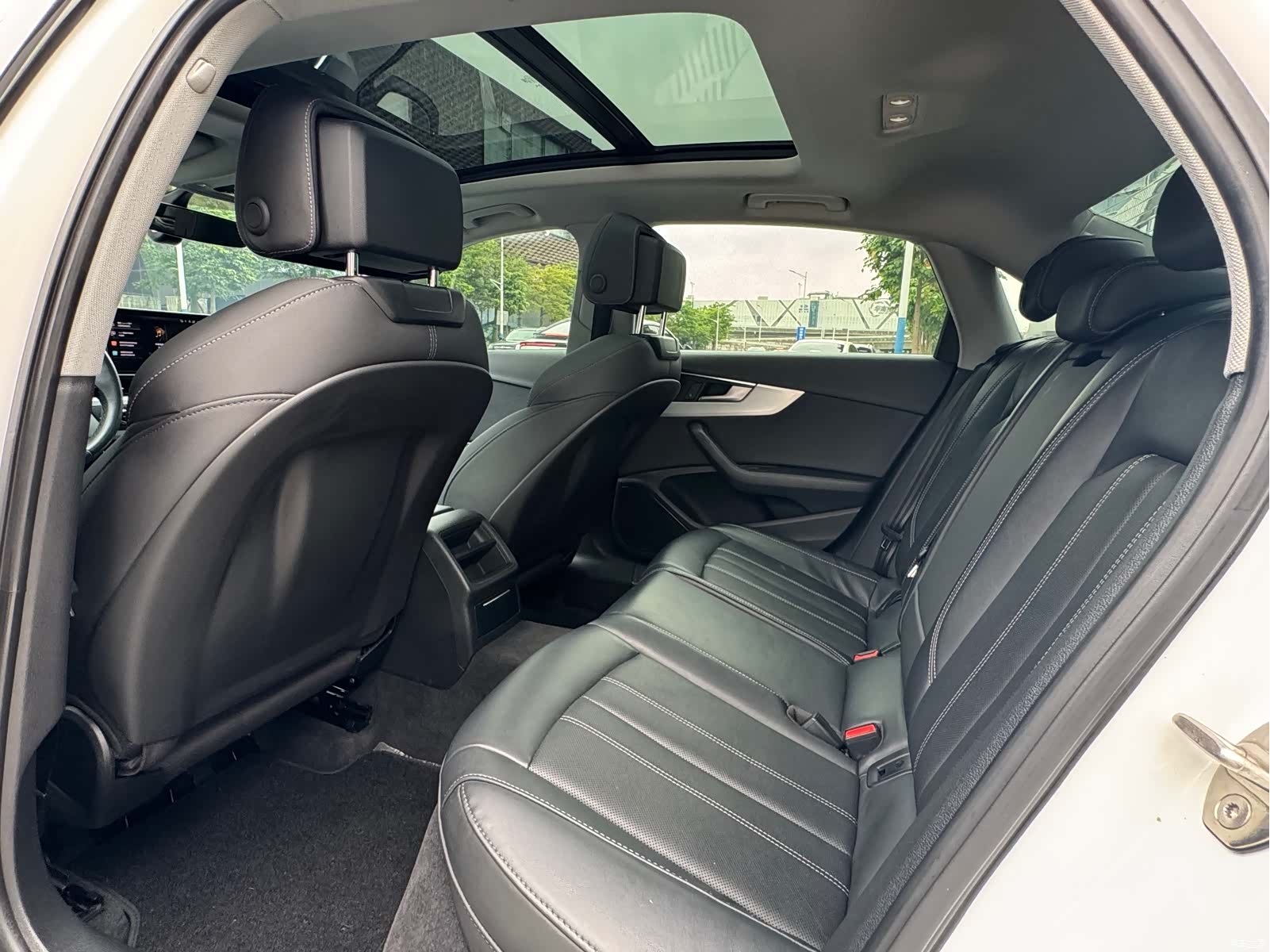 Audi A4L, 2023 13