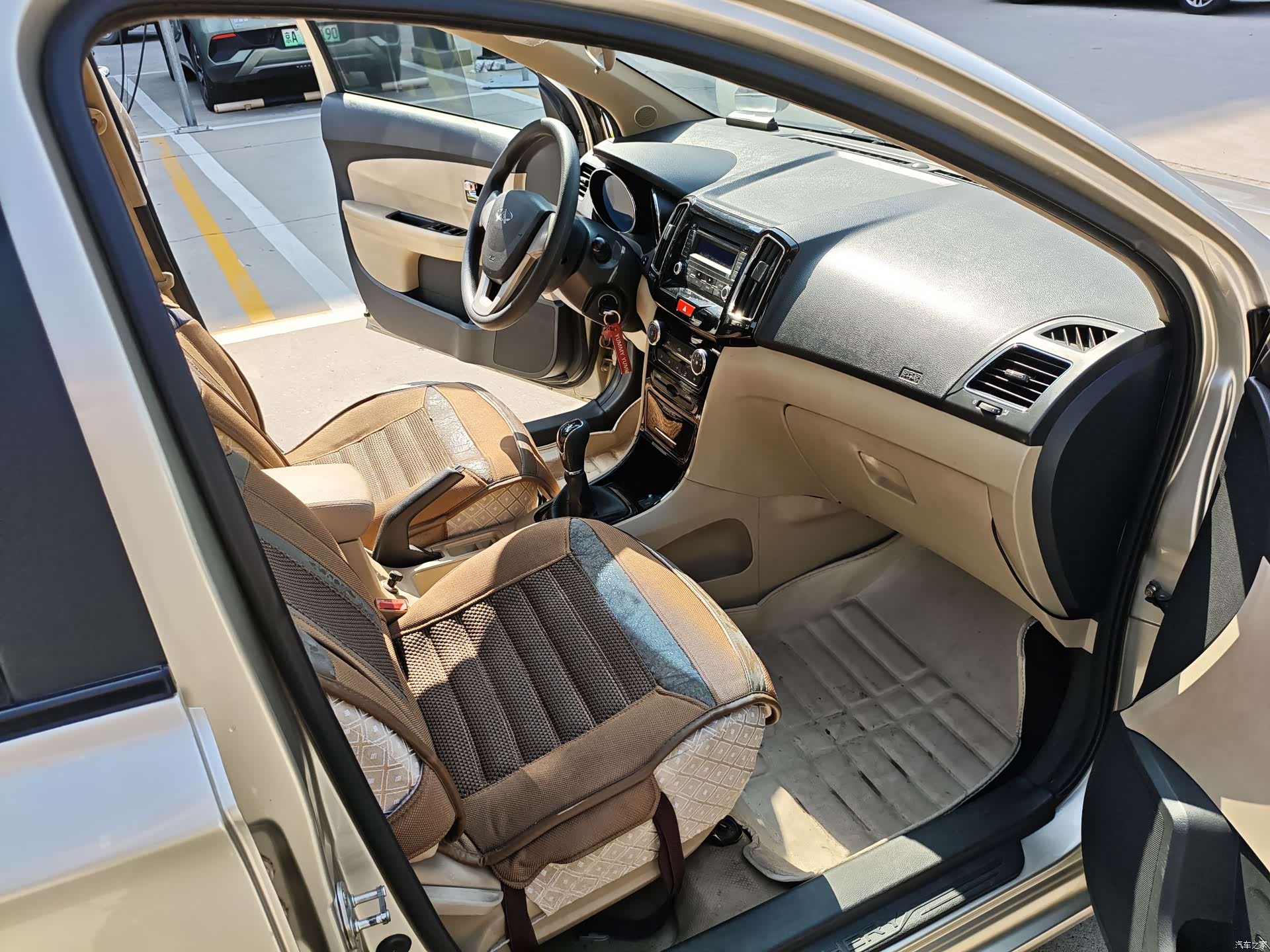Chery E3, 2013 10