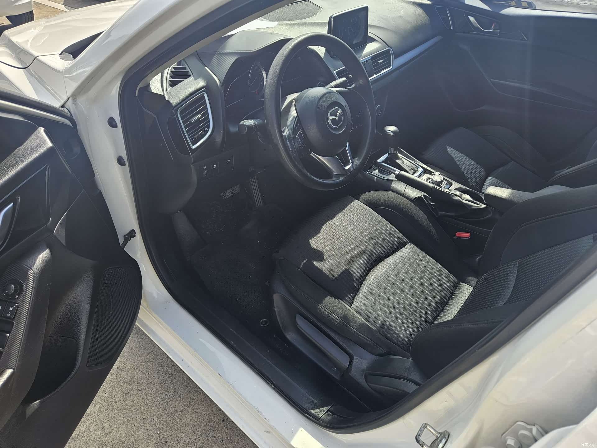 Mazda Mazda3, 2016 4