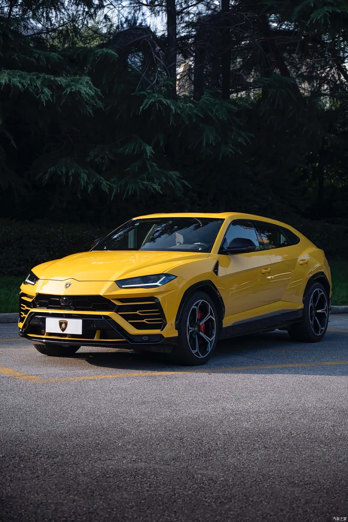 Lamborghini Urus, 2021 1