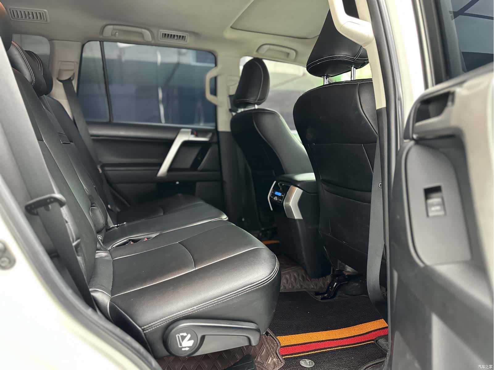 Toyota Prado, 2020 11