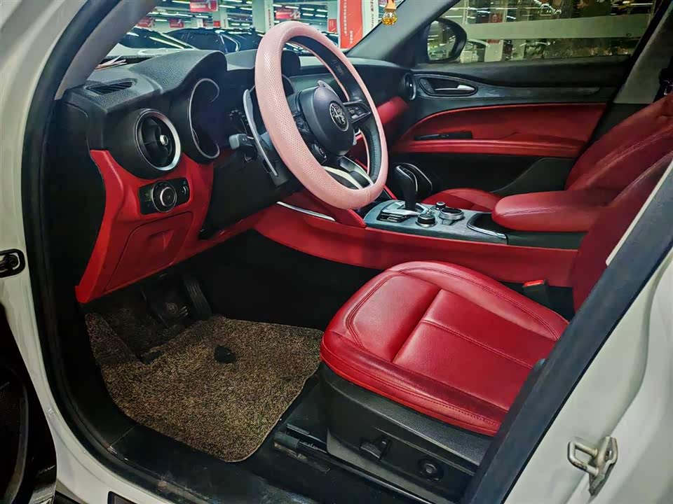 Alfa Romeo Stelvio Alfa Romeo Stelvio