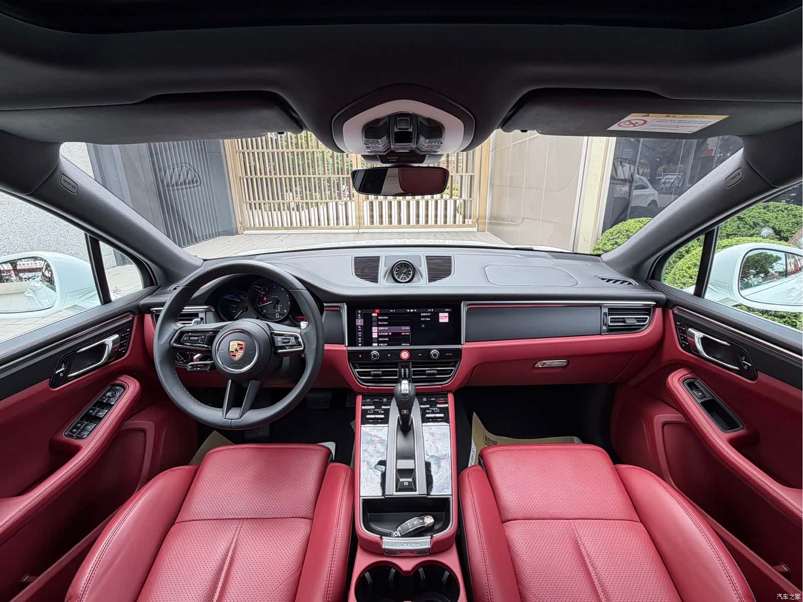 Porsche Macan, 2023 12