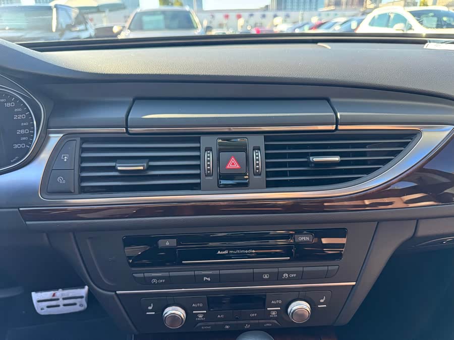 Audi A6L 2016, фото 7