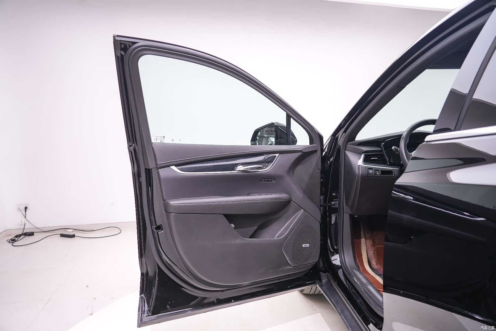 Cadillac XT5, 2021 10