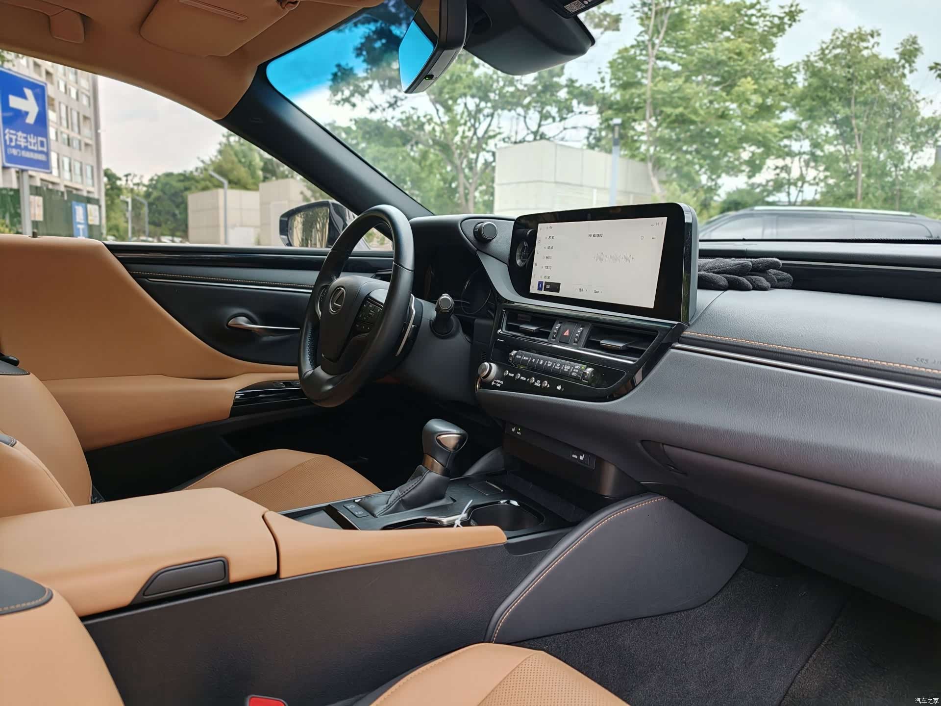 Lexus ES, 2023 18