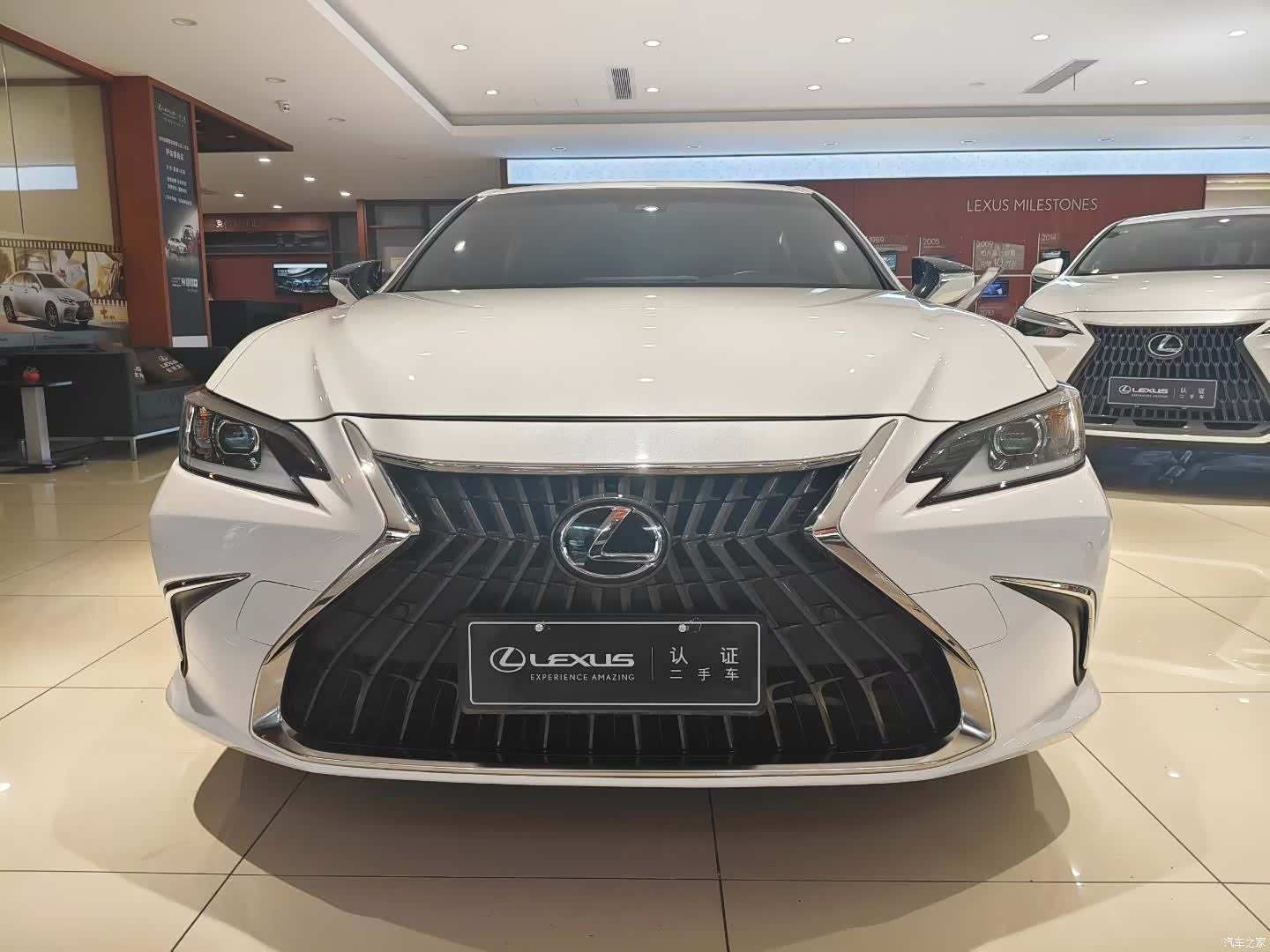 Lexus ES, 2024 2