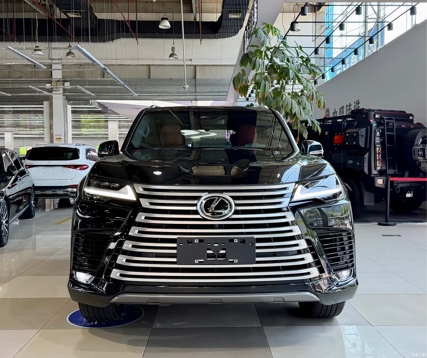Lexus LX