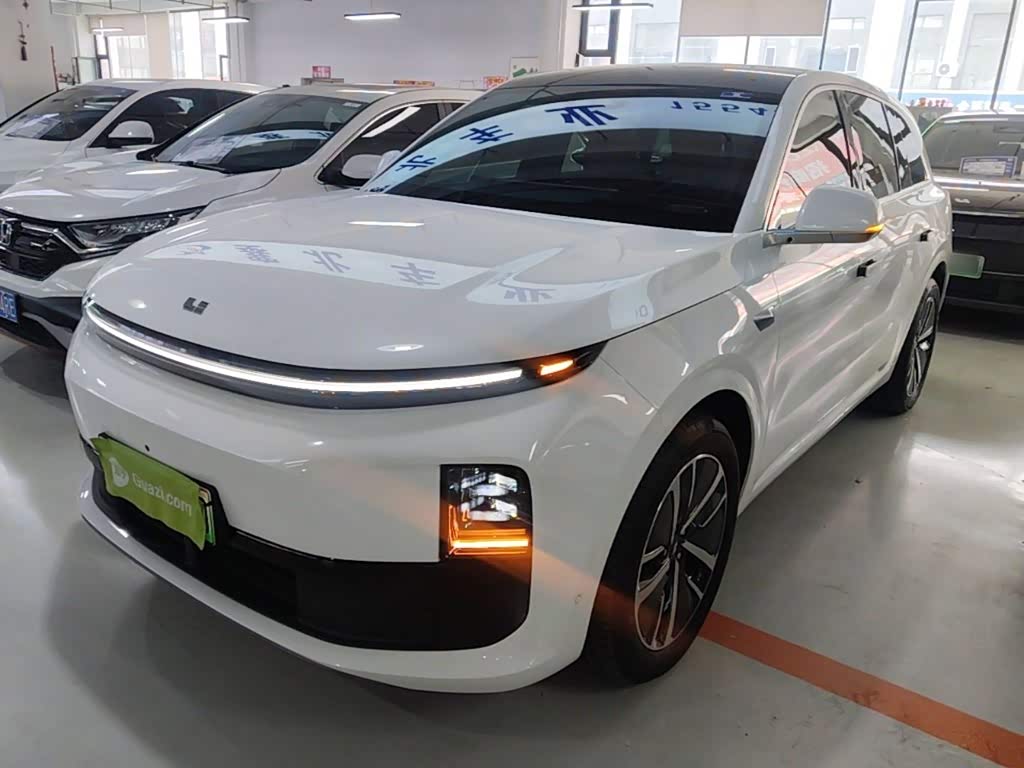 Li Auto L6