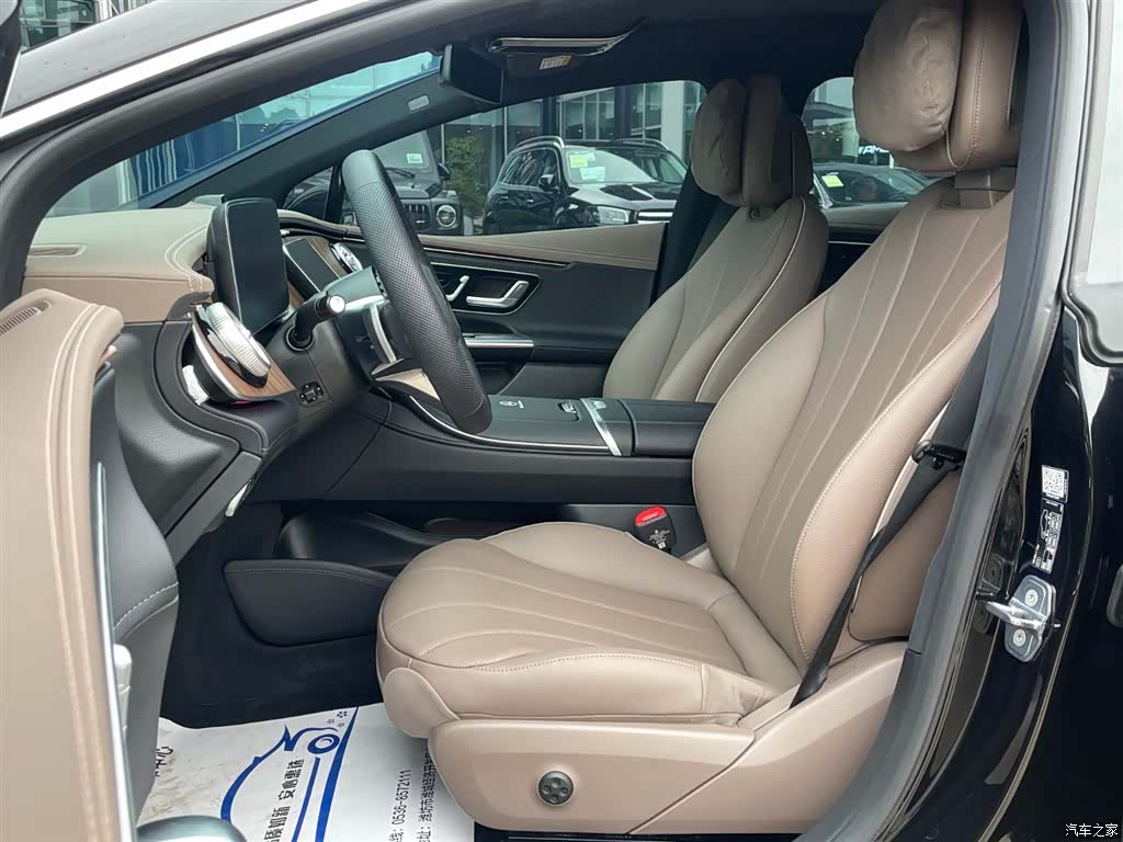 Mercedes-Benz EQE, 2025 6