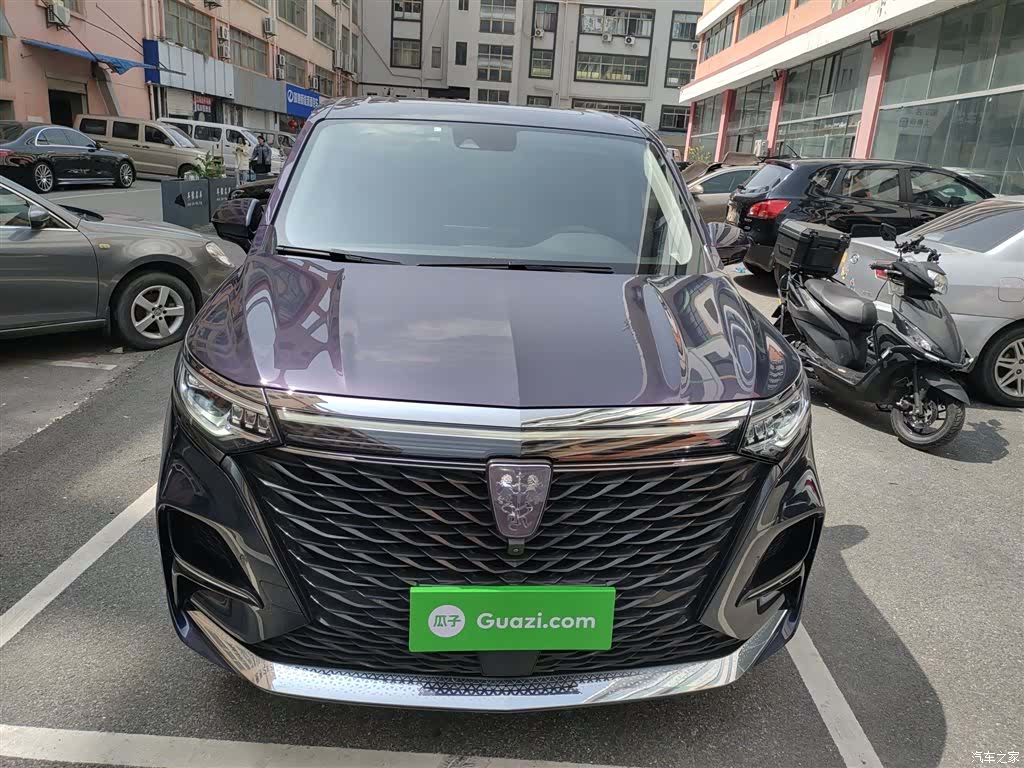 Roewe iMAX8, 2022 3