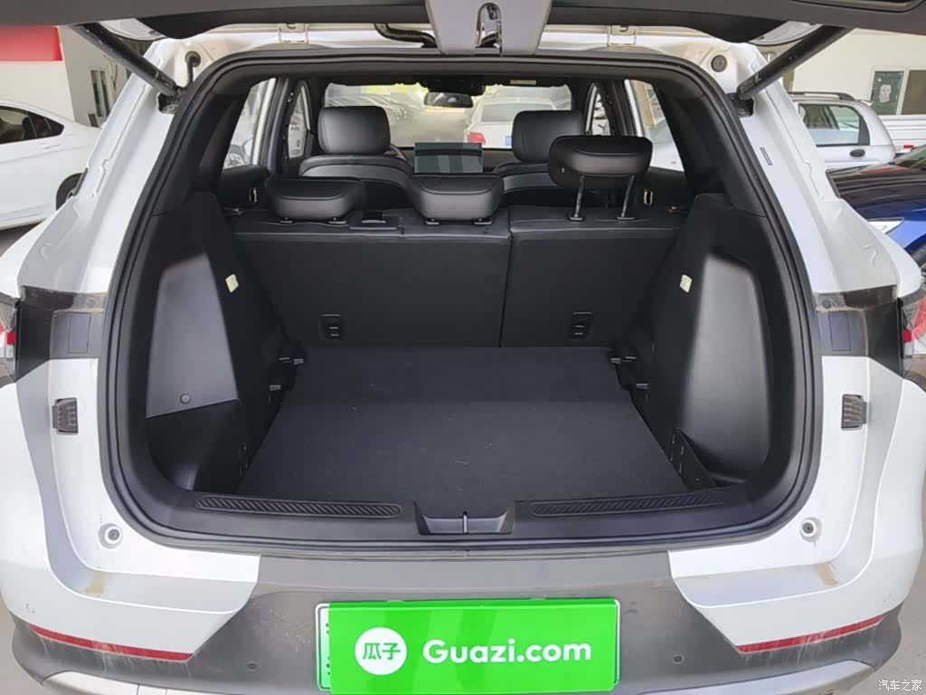 Wuling Starlight, 2025 19