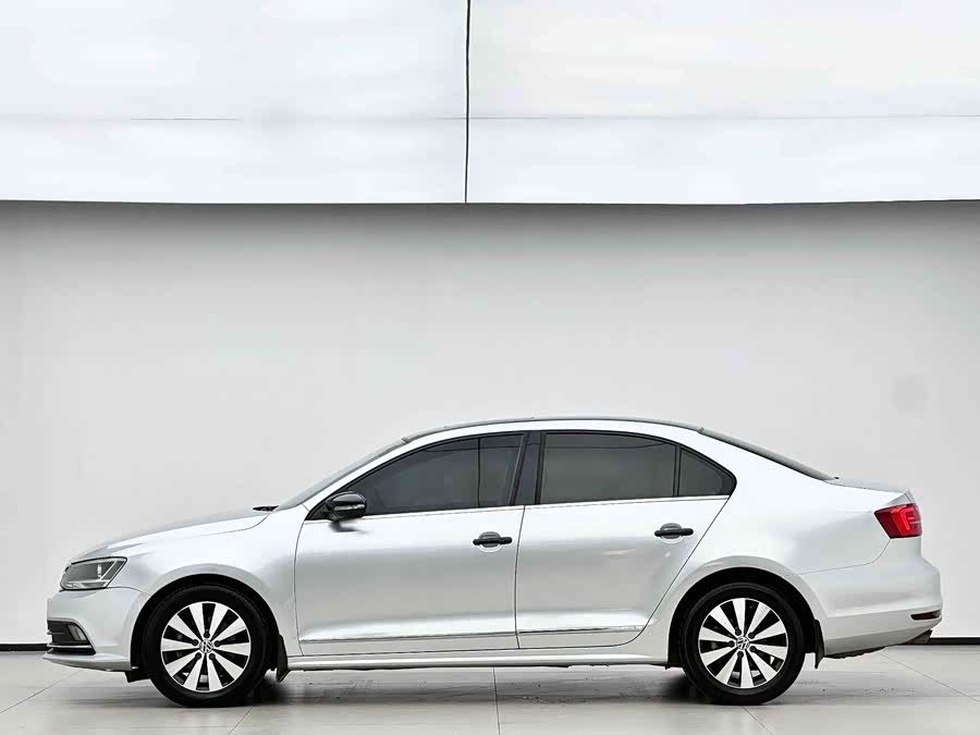 Volkswagen Sagitar 2016, фото 3
