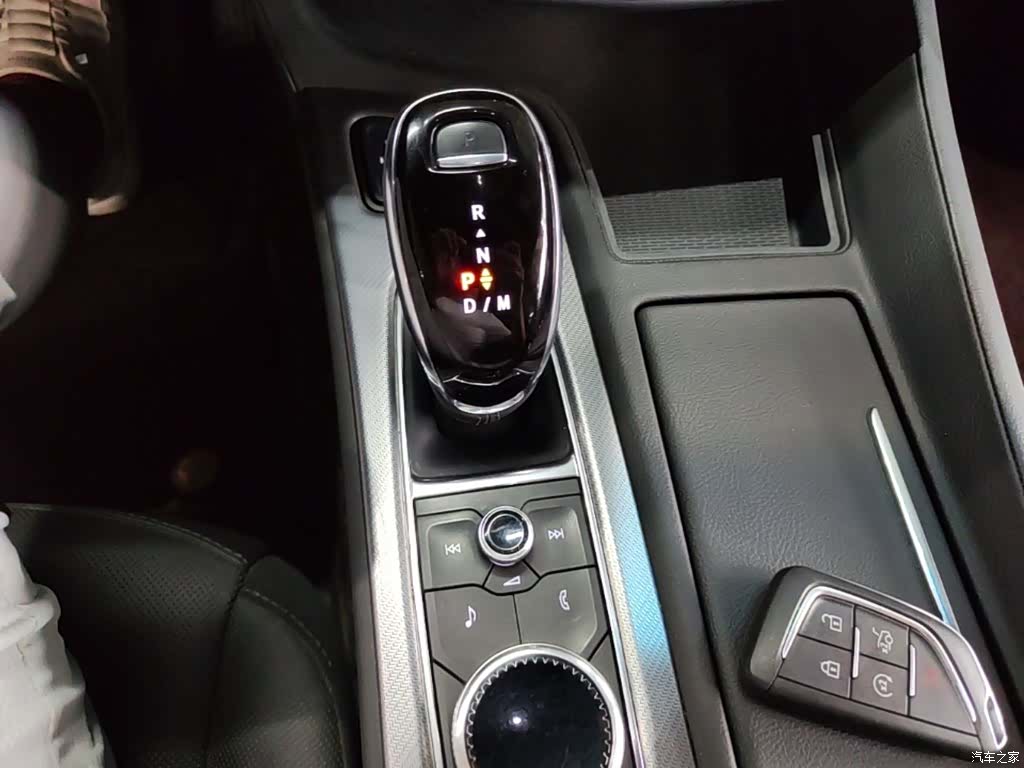 Cadillac CT5, 2023 14