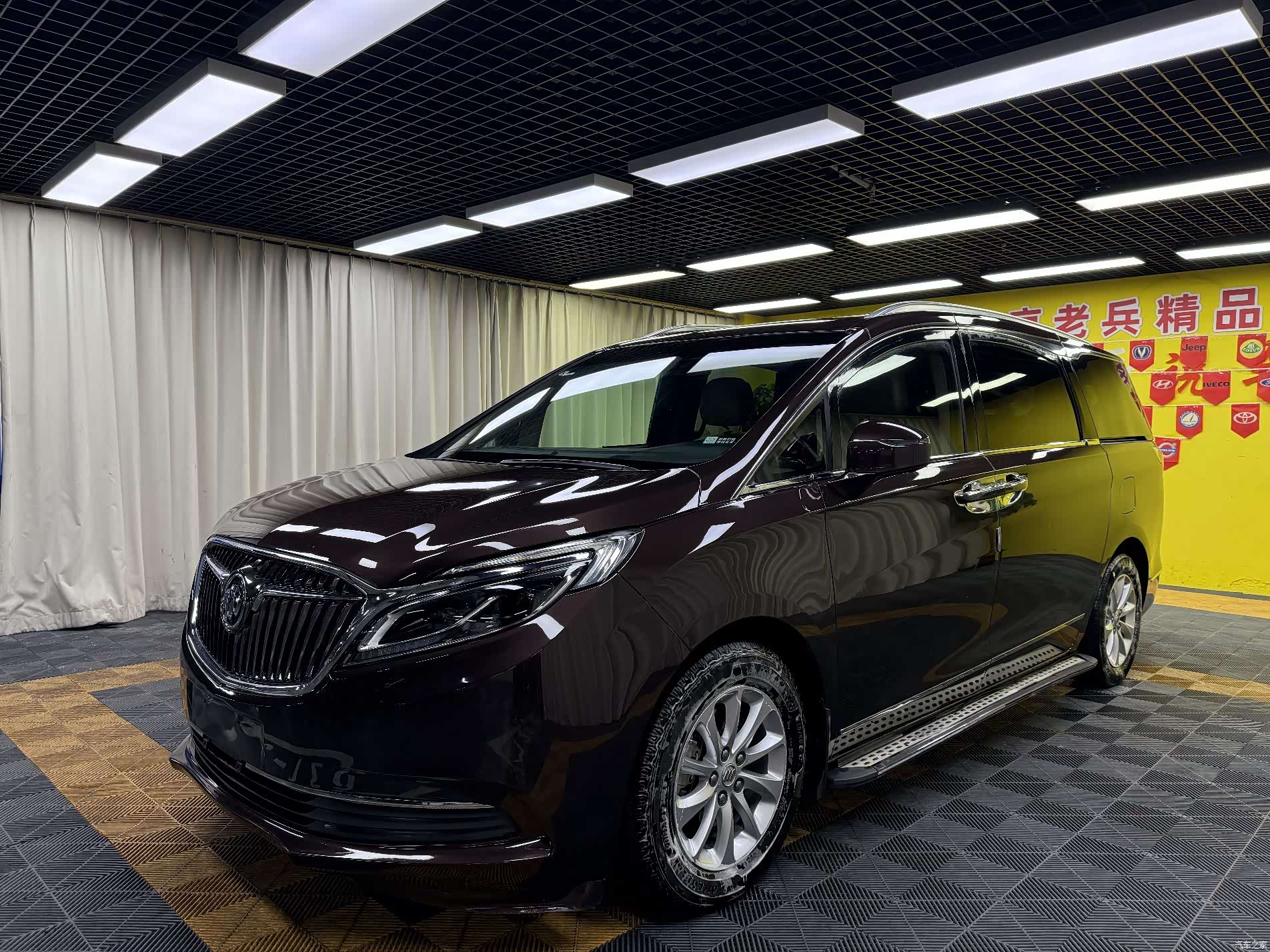 Buick GL8, 2019 1