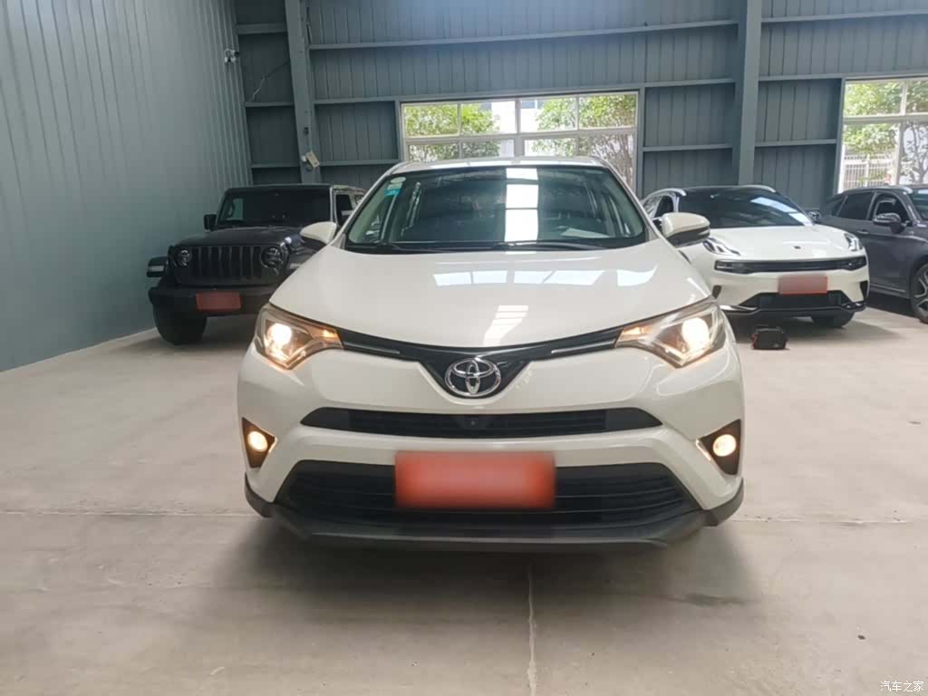 Toyota RAV4, 2018 3