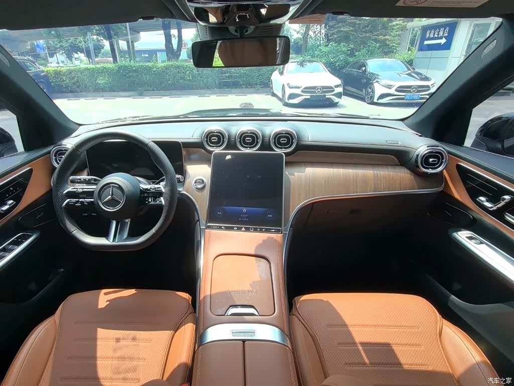 Mercedes-Benz GLC, 2024 11
