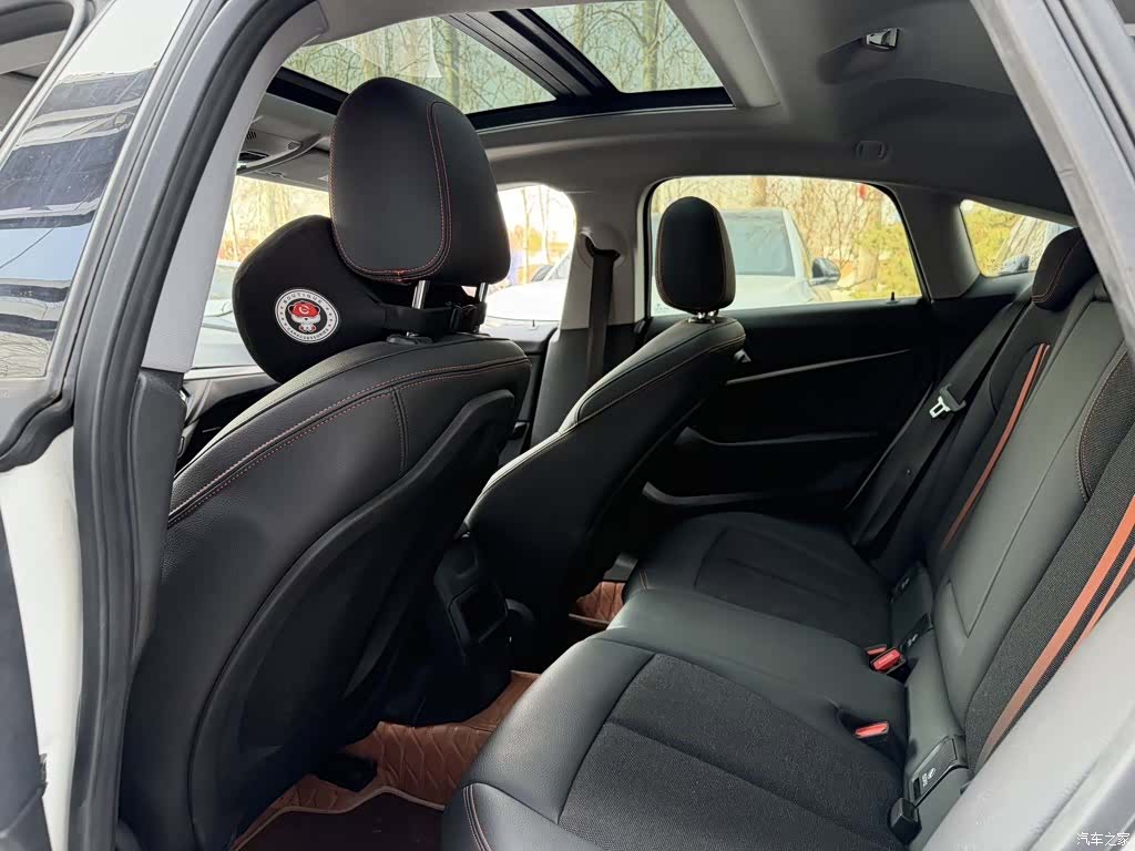 BMW 2 Series, 2023 все фото