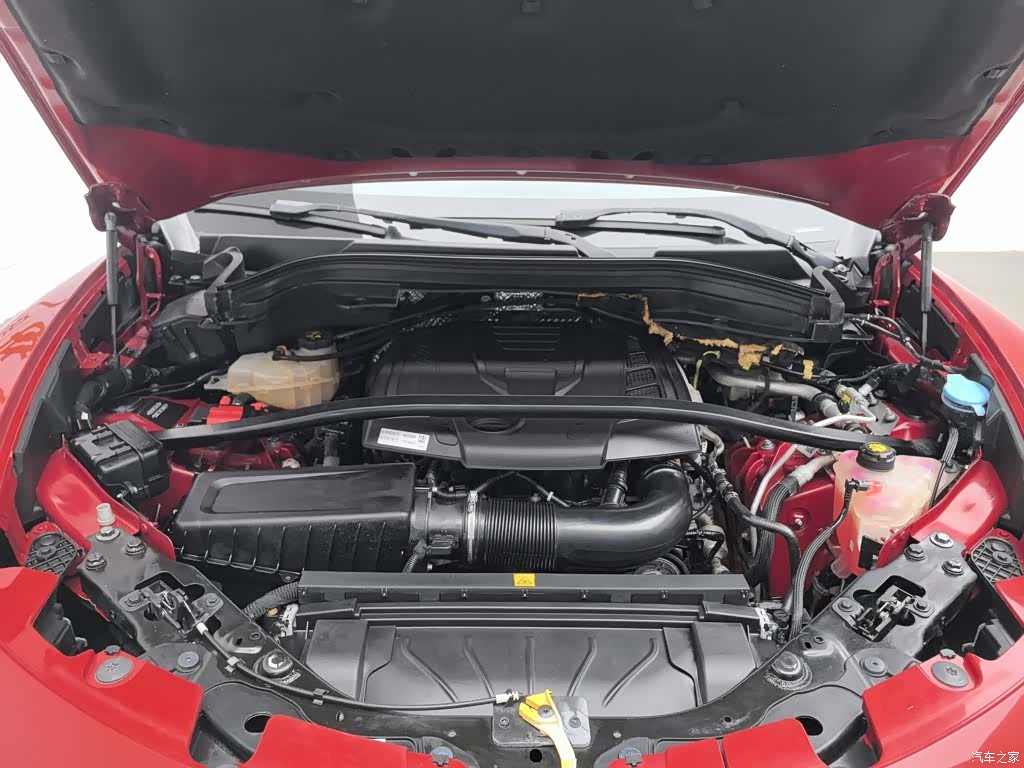 Alfa Romeo Stelvio, 2017 6