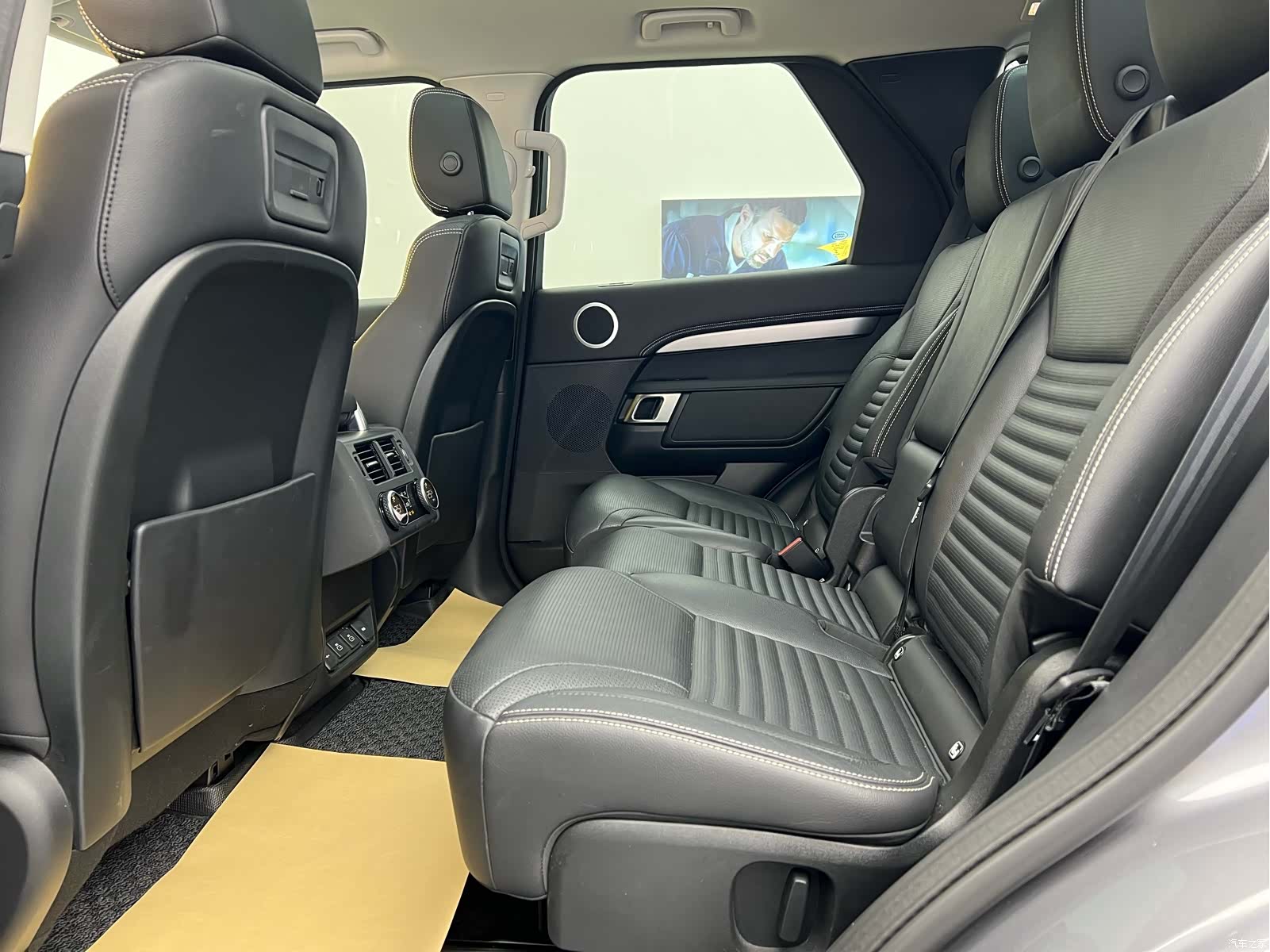 Land Rover Discovery, 2021 9