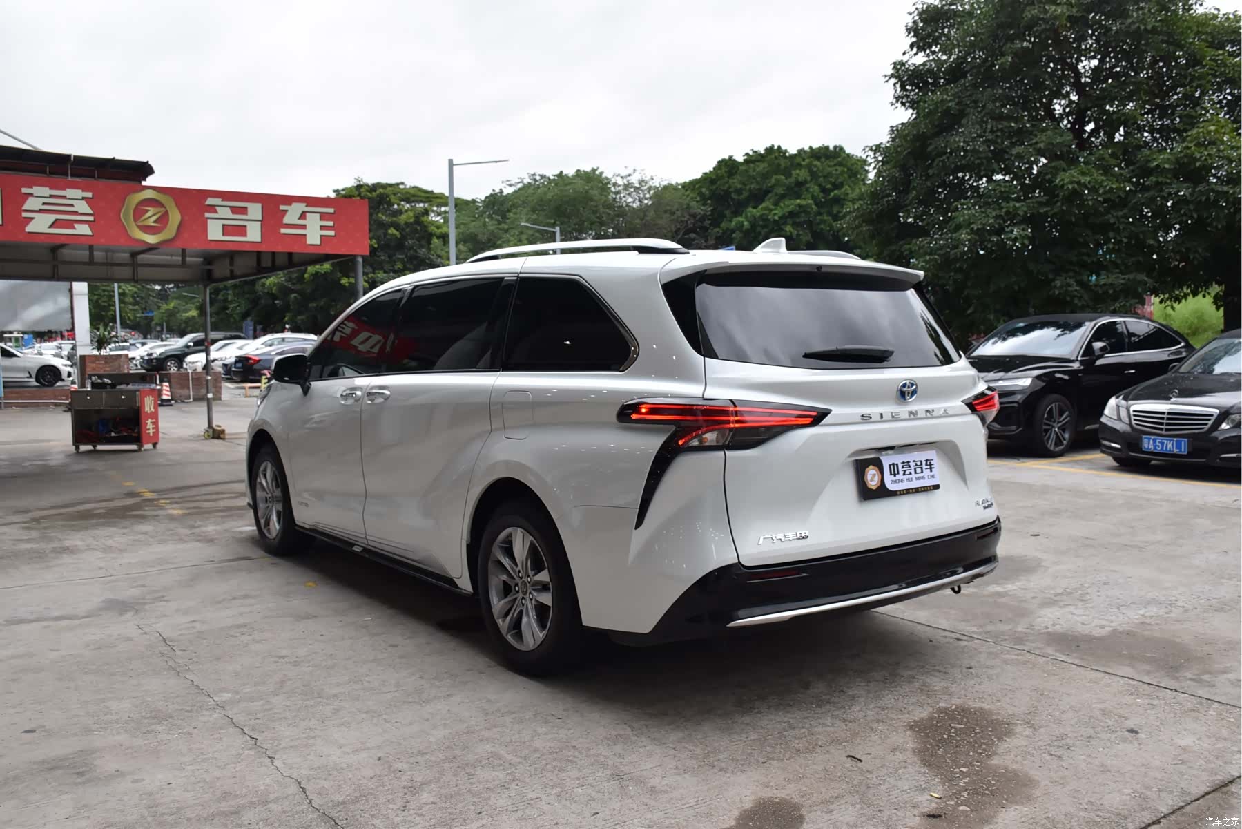Toyota Sienna, 2022 18