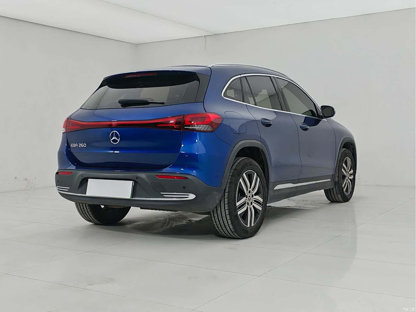 Mercedes-Benz EQA, 2023 6