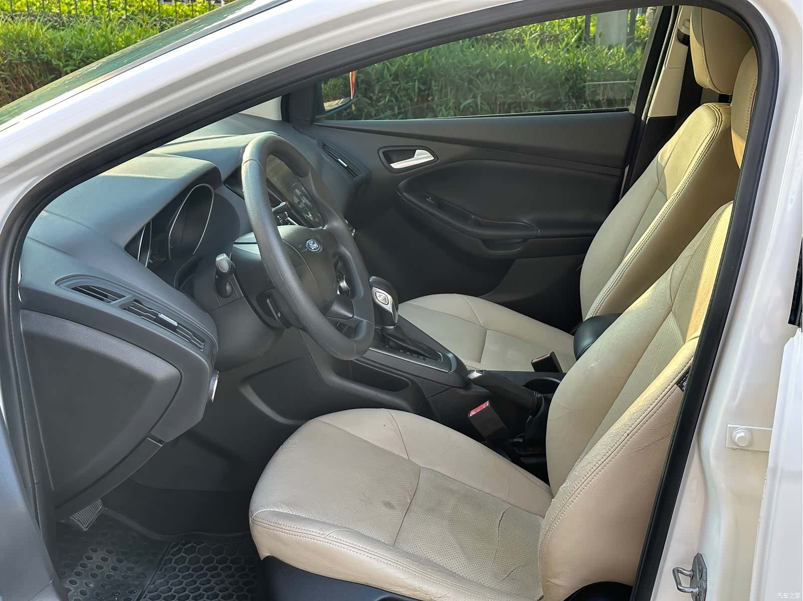 Ford Focus, 2012 4