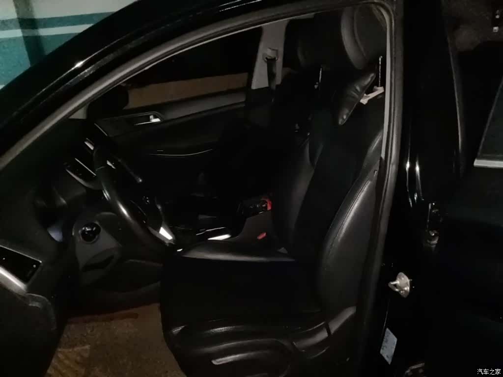 Hyundai Tucson, 2015 16