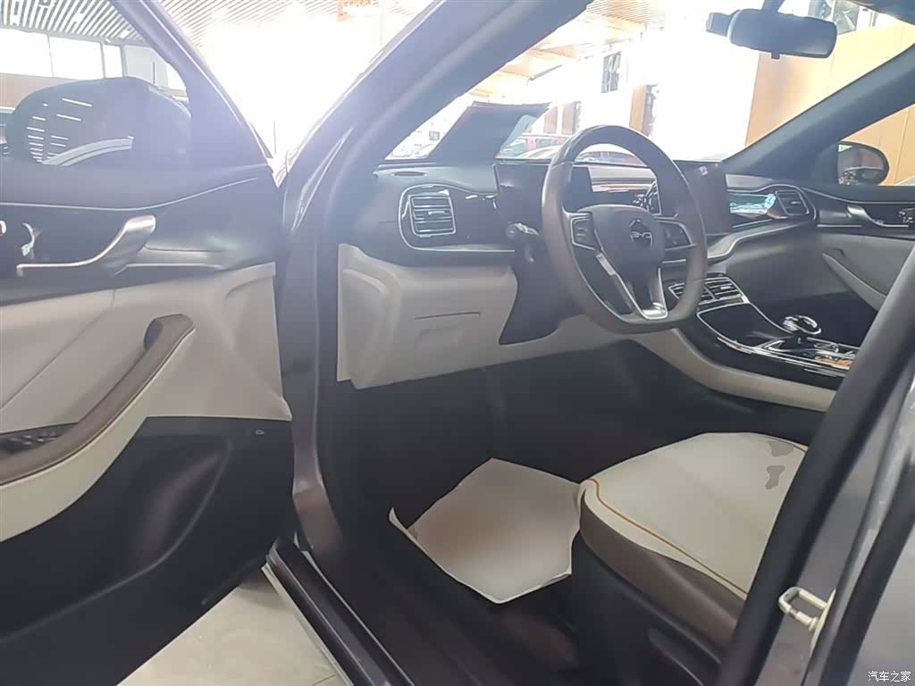 BYD Qin, 2023 16