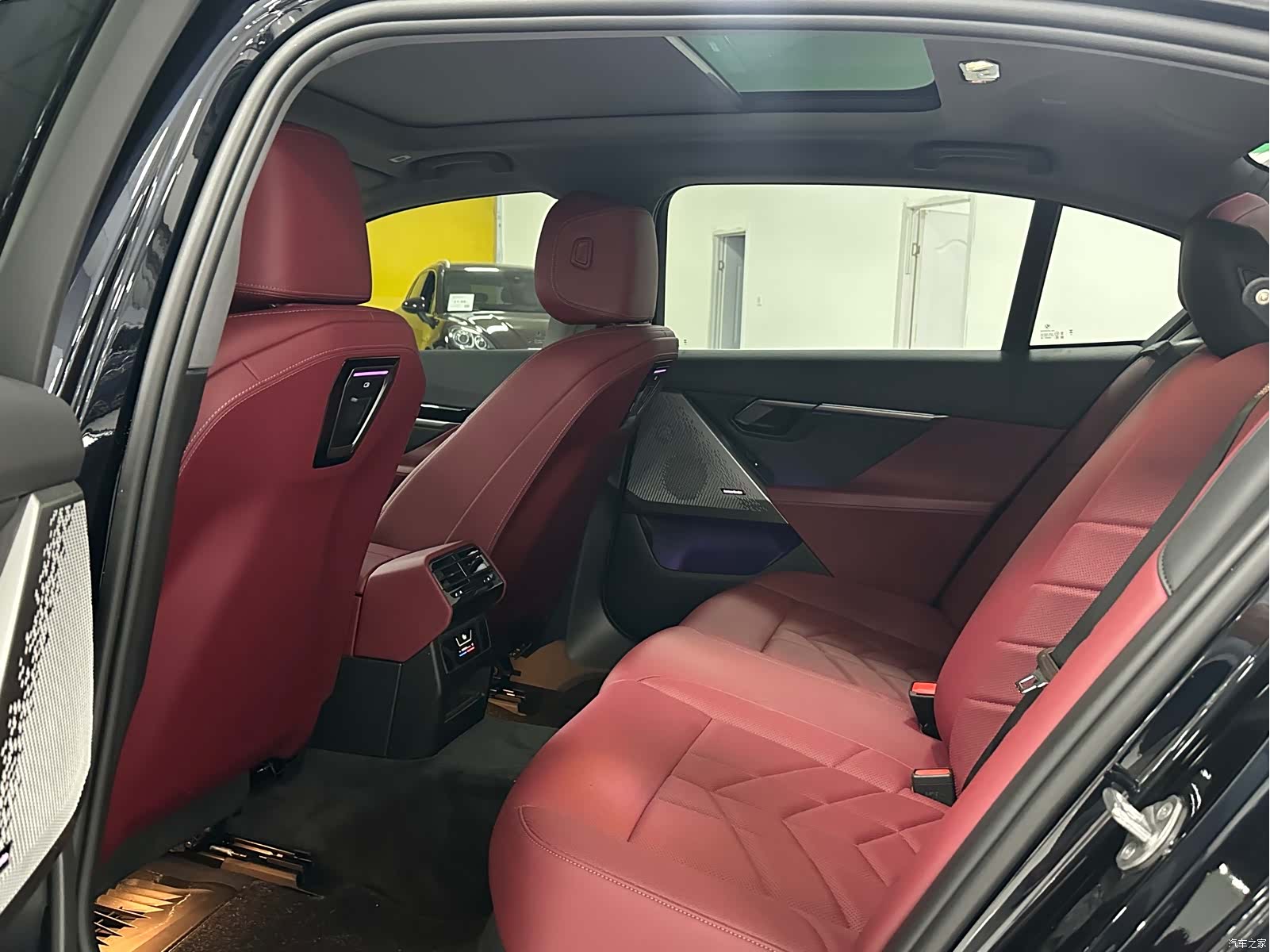 BMW 5 Series, 2024 все фото