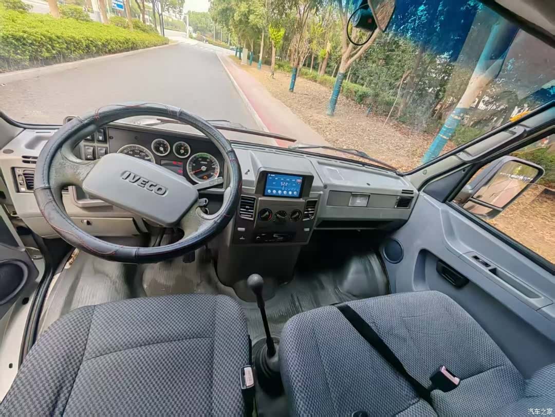 Iveco A35, 2016 все фото
