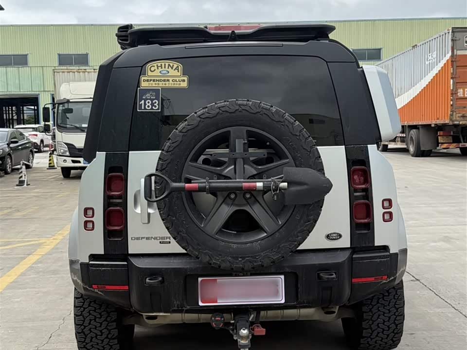 Land Rover guard