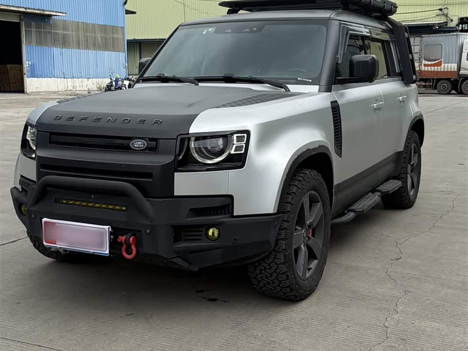 Land Rover guard