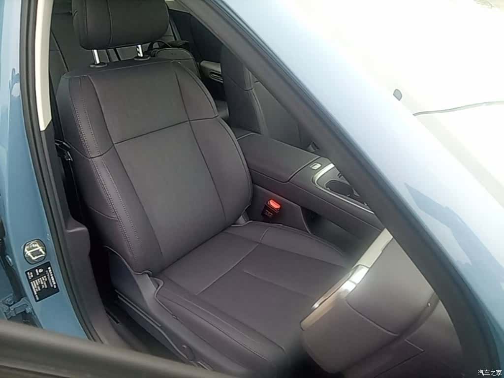 Leapmotor B01, 2025 25