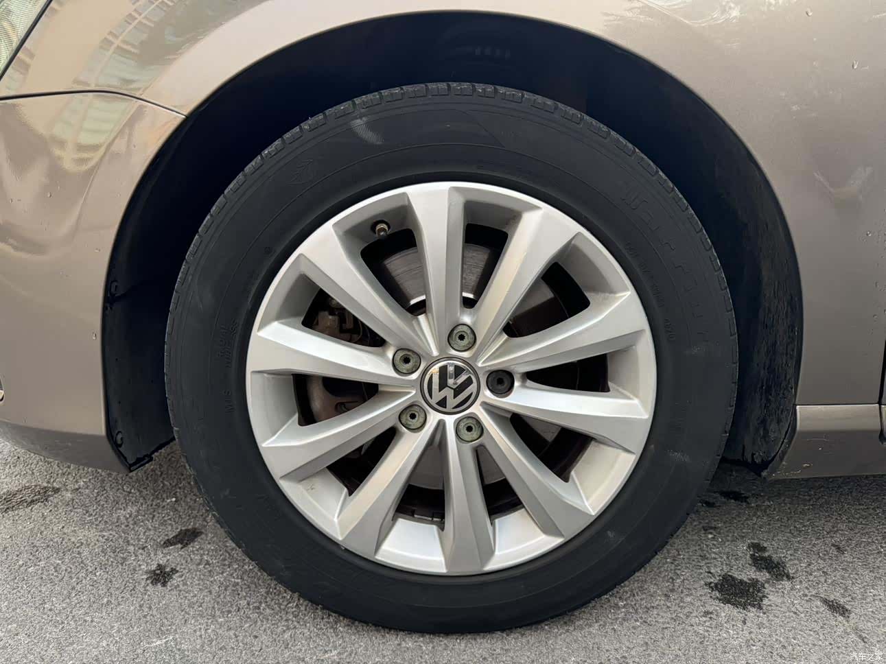 Volkswagen Magotan, 2014 26
