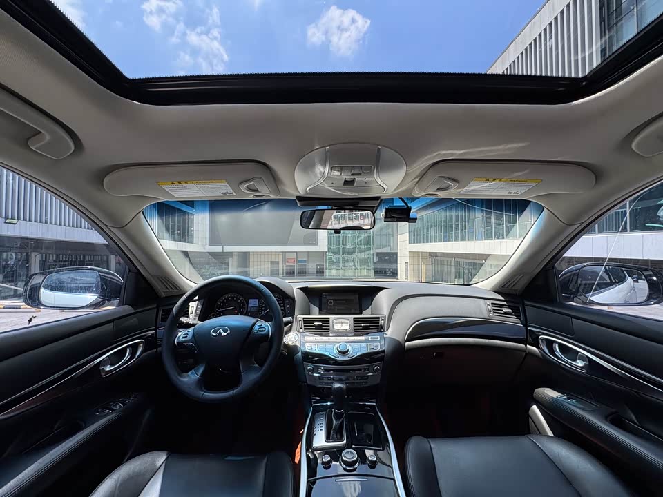 Infiniti Q70 Infiniti Q70