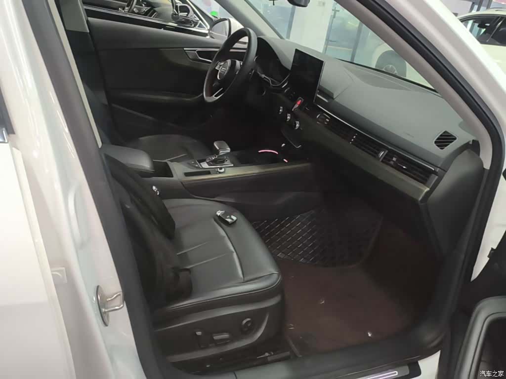 Audi A4L, 2022 25