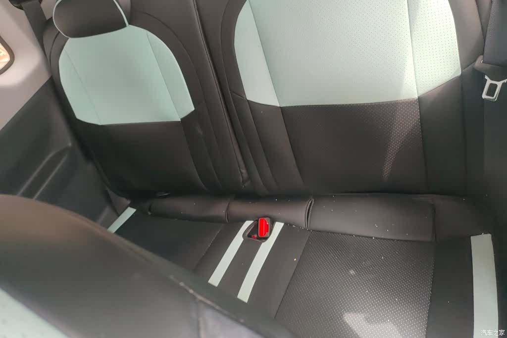 Geely Panda, 2025 11