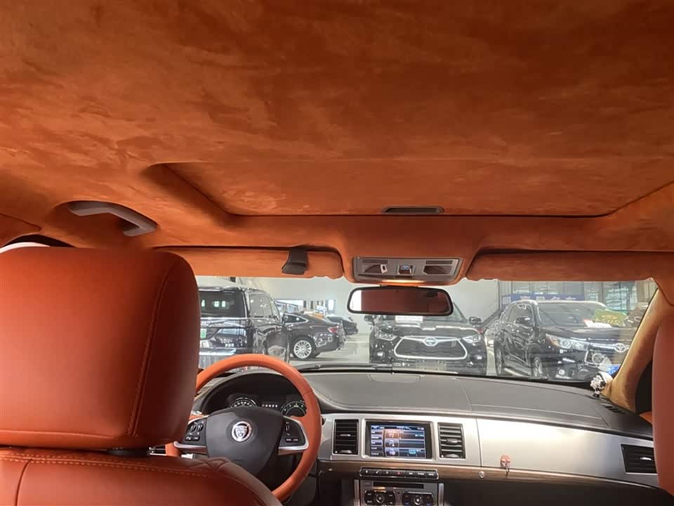 Jaguar XF Jaguar XF