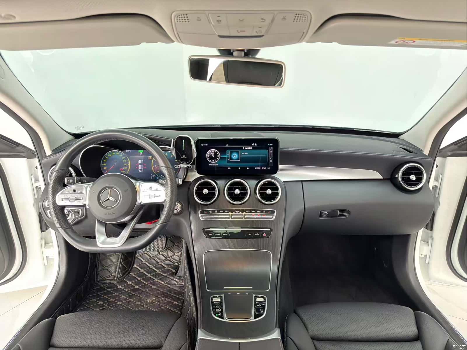 Mercedes-Benz C-Class, 2020 все фото