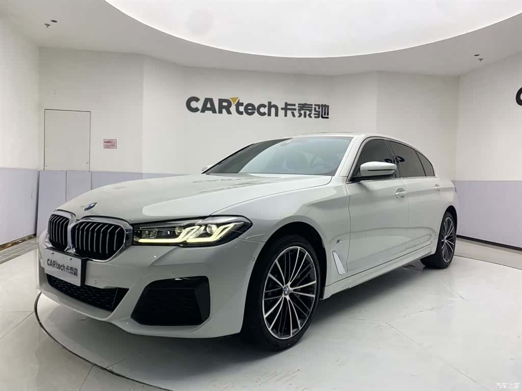 BMW 5 Series, 2022 1