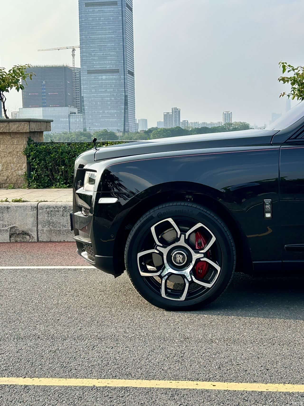 Rolls-Royce Cullinan, 2023 4
